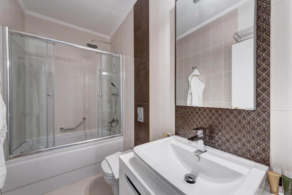 Boutique Hotel Diama Mratin Экстерьер фото